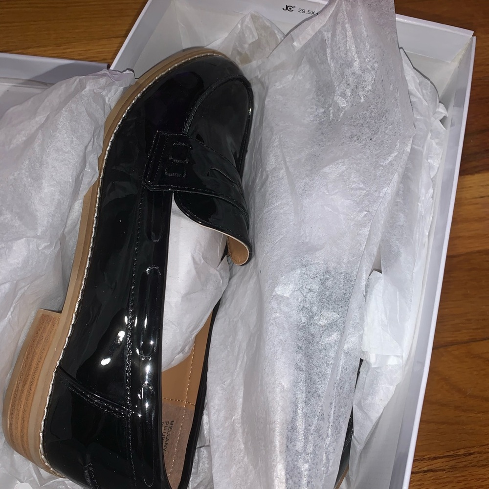 Steve Madden White Shoe Box